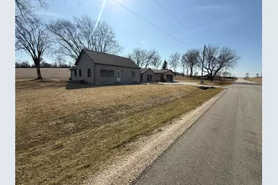 N2453  Bates Rd, Sherman, WI 53001 - Photo 15