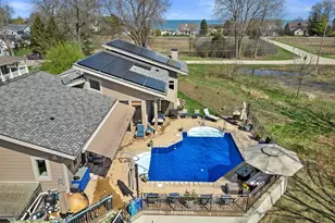 9112 3rd Ave, Pleasant Prairie, WI 53158 - Photo 5