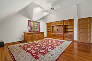 7015 N Milwaukee River Pkwy, Glendale, WI 53209 - Photo 21