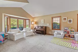 W227N2540 Meadowood Ln, Pewaukee, WI 53186 - Photo 13