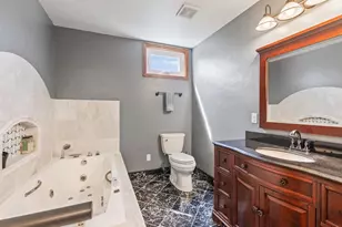 W227N2540 Meadowood Ln, Pewaukee, WI 53186 - Photo 21