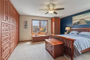 W227N2540 Meadowood Ln, Pewaukee, WI 53186 - Photo 17