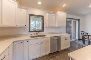 2102 Prairie Pl, Holmen, WI 54636 - Photo 11