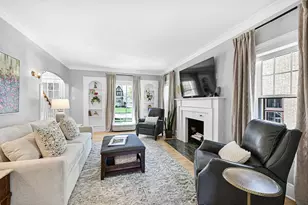 2536 N 88th St, Wauwatosa, WI 53226 - Photo 7