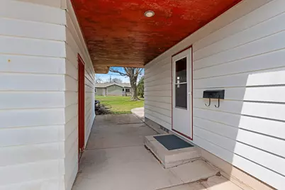 728 S 31st St, Manitowoc, WI 54220 - Photo 19