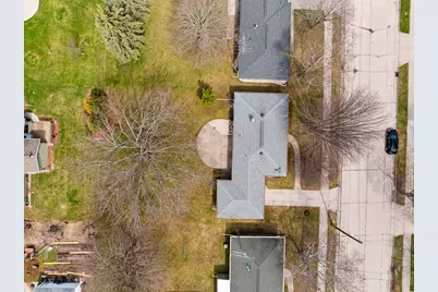 728 S 31st St, Manitowoc, WI 54220 - Photo 37