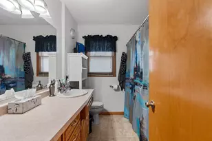 728 S 31st St, Manitowoc, WI 54220 - Photo 13