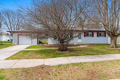 728 S 31st St, Manitowoc, WI 54220 - Photo 21