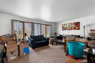 728 S 31st St, Manitowoc, WI 54220 - Photo 3