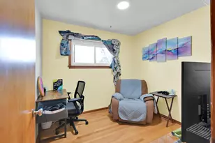 3347 Drexell Ave, Racine, WI 53403 - Photo 7