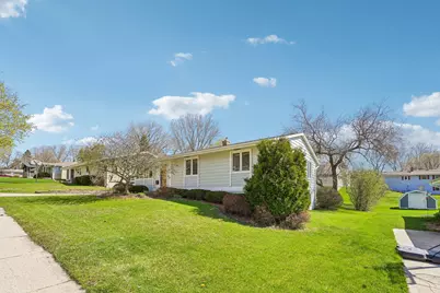 1439 N 12th Ave, West Bend, WI 53090 - Photo 3