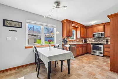 1439 N 12th Ave, West Bend, WI 53090 - Photo 11