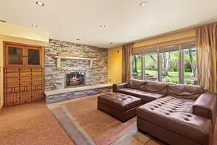 W154N8067 Elm Ln, Menomonee Falls, WI 53051 - Photo 29