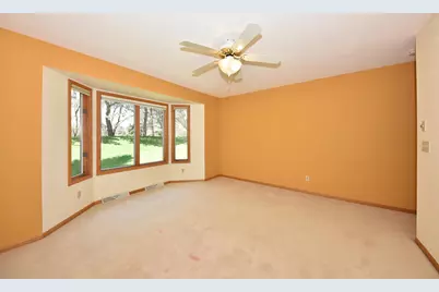 1400  Hidden Fields Dr, West Bend, WI 53095 - Photo 13