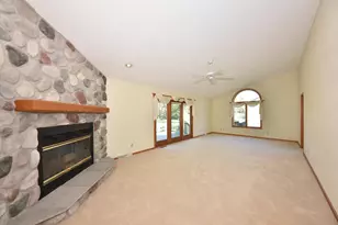1400 Hidden Fields Dr, West Bend, WI 53095 - Photo 3
