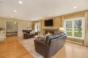 221 E Clovernook Ln, Fox Point, WI 53217 - Photo 3