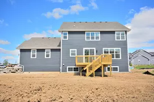 8175 W Bluebird Ct, Mequon, WI 53097 - Photo 3