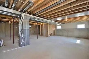 8175 W Bluebird Ct, Mequon, WI 53097 - Photo 33