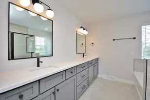 8175 W Bluebird Ct, Mequon, WI 53097 - Photo 27