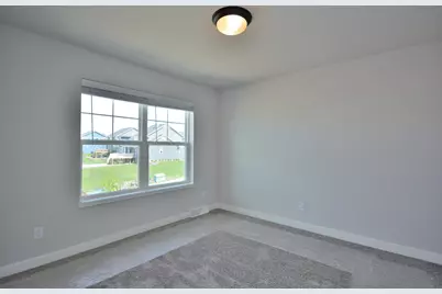 8175 W Bluebird Ct, Mequon, WI 53097 - Photo 21