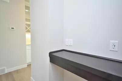 8175 W Bluebird Ct, Mequon, WI 53097 - Photo 17