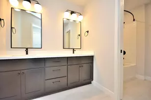 8175 W Bluebird Ct, Mequon, WI 53097 - Photo 23