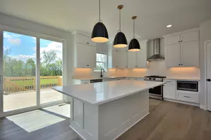 8175 W Bluebird Ct, Mequon, WI 53097 - Photo 9
