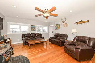 4222 Maple Dr, Delavan, WI 53115 - Photo 9