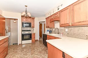 1700 Menomonee Ave, South Milwaukee, WI 53172 - Photo 17