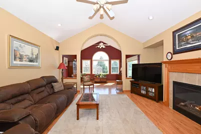 635  Darcy Ln #24, Whitewater, WI 53190 - Photo 15