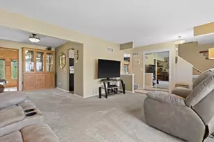 15255 W Glenora Ct, New Berlin, WI 53151 - Photo 7
