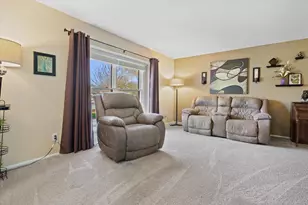 15255 W Glenora Ct, New Berlin, WI 53151 - Photo 5