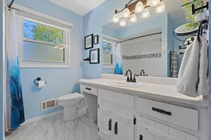 15255 W Glenora Ct, New Berlin, WI 53151 - Photo 27