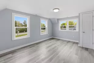 8416 W Bluemound Rd, Wauwatosa, WI 53226 - Photo 19