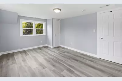8416 W Bluemound Rd, Wauwatosa, WI 53226 - Photo 21