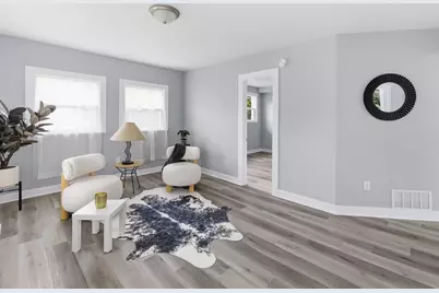 8416 W Bluemound Rd, Wauwatosa, WI 53226 - Photo 3