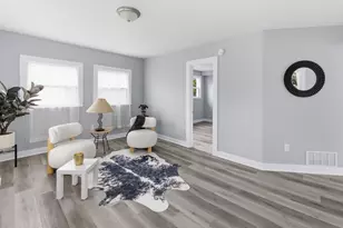 8416 W Bluemound Rd, Wauwatosa, WI 53226 - Photo 3