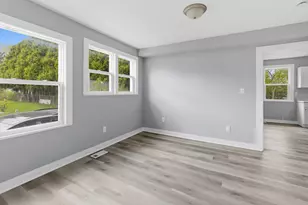 8416 W Bluemound Rd, Wauwatosa, WI 53226 - Photo 13
