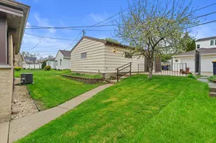 5224 W Rita Dr, West Allis, WI 53219 - Photo 29