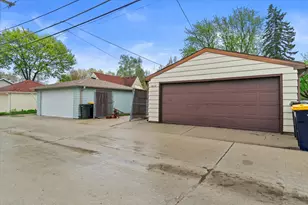 5224 W Rita Dr, West Allis, WI 53219 - Photo 31