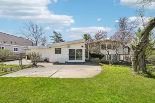 1136 E Brown Deer Rd, Milwaukee, WI 53217 - Photo 37