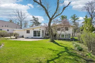 1136 E Brown Deer Rd, Milwaukee, WI 53217 - Photo 9
