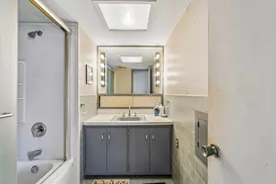 1136 E Brown Deer Rd, Milwaukee, WI 53217 - Photo 23