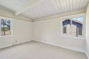 1136 E Brown Deer Rd, Milwaukee, WI 53217 - Photo 25