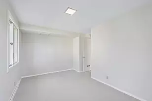 1136 E Brown Deer Rd, Milwaukee, WI 53217 - Photo 31