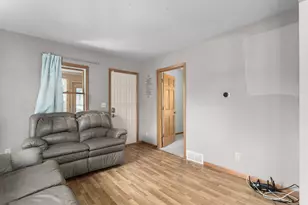 1408 Duffy St, Watertown, WI 53094 - Photo 7