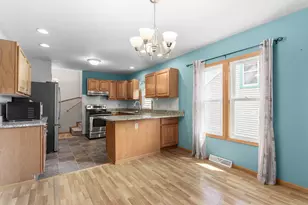 1408 Duffy St, Watertown, WI 53094 - Photo 9