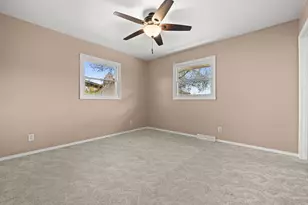 3317 Kennsington Square Rd, Sturtevant, WI 53177 - Photo 13