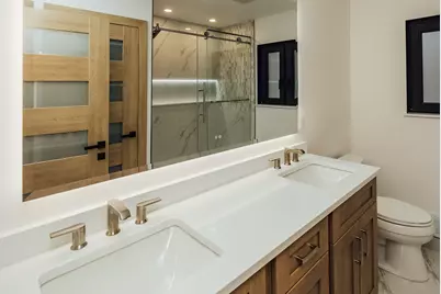 2125  Donmar Ln, Brookfield, WI 53005 - Photo 23