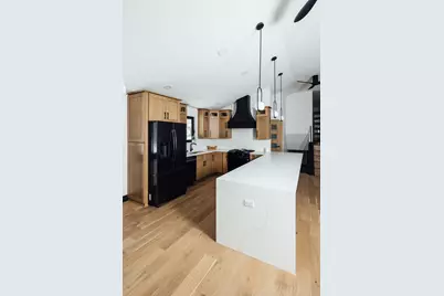 2125  Donmar Ln, Brookfield, WI 53005 - Photo 9